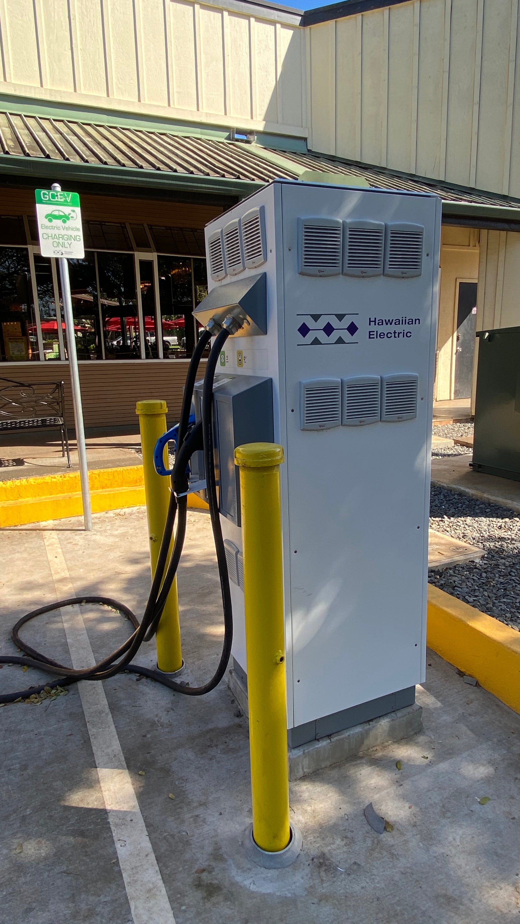 Will Schoettle welcomes Electric Vehicle Charging at the Haleiwa Town Center